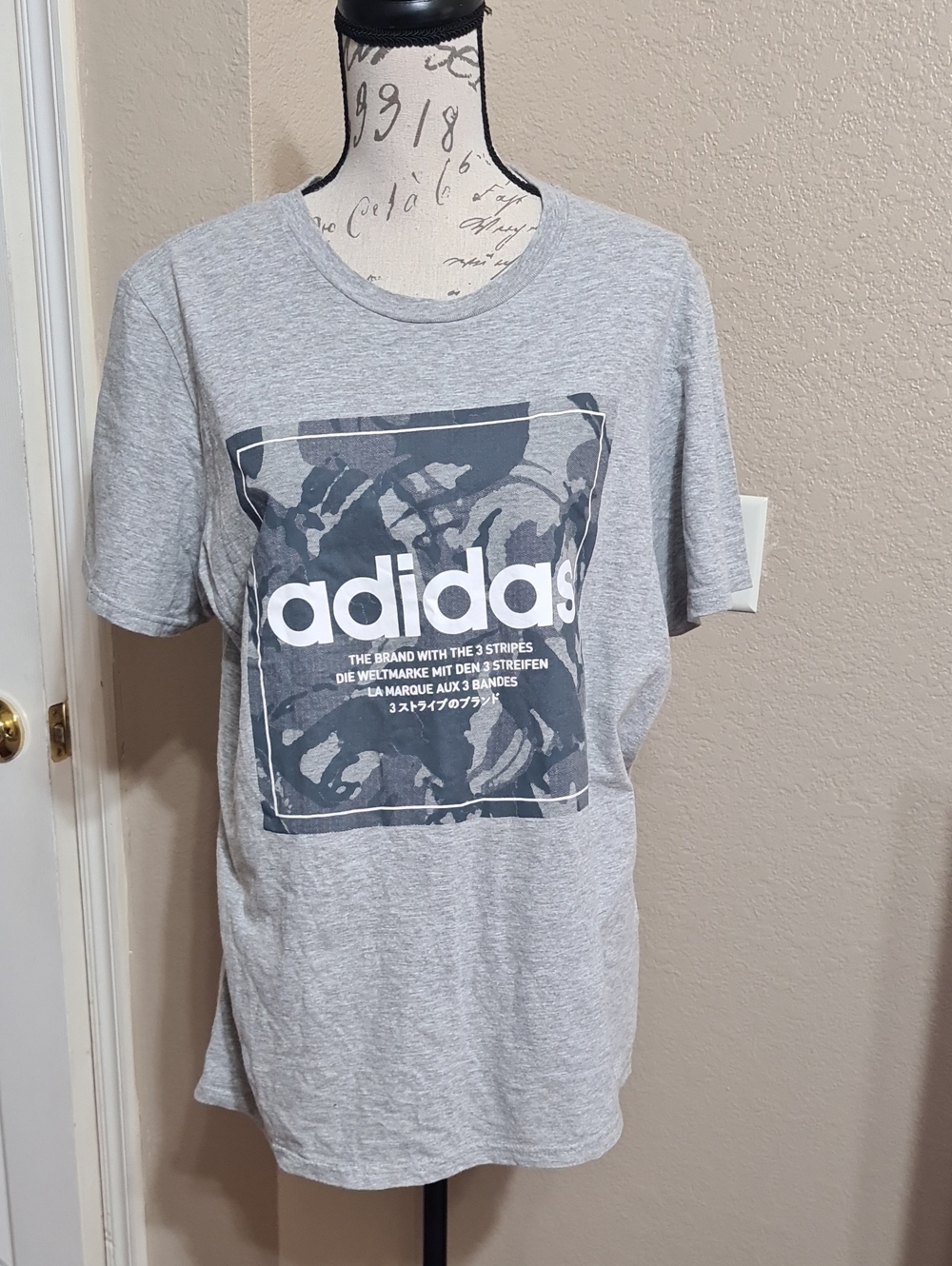 Adidas Men’s Grey Graphic Logo T-Shirt